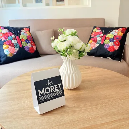 Moret Art Flats Trendy East 4*