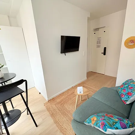 Moret Art Flats Trendy East 4*