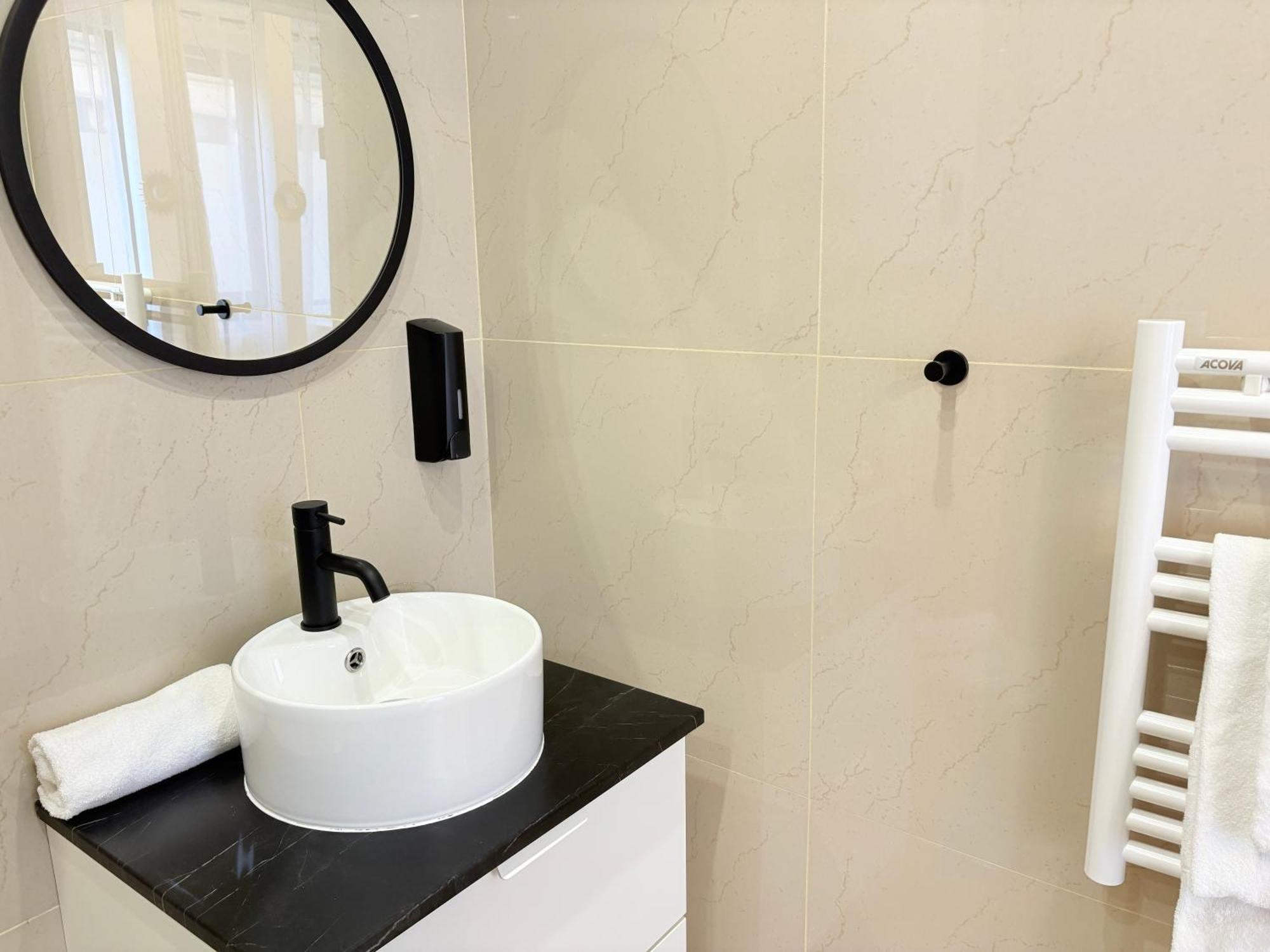 Aparthotel Moret Art Flats Trendy East 4*